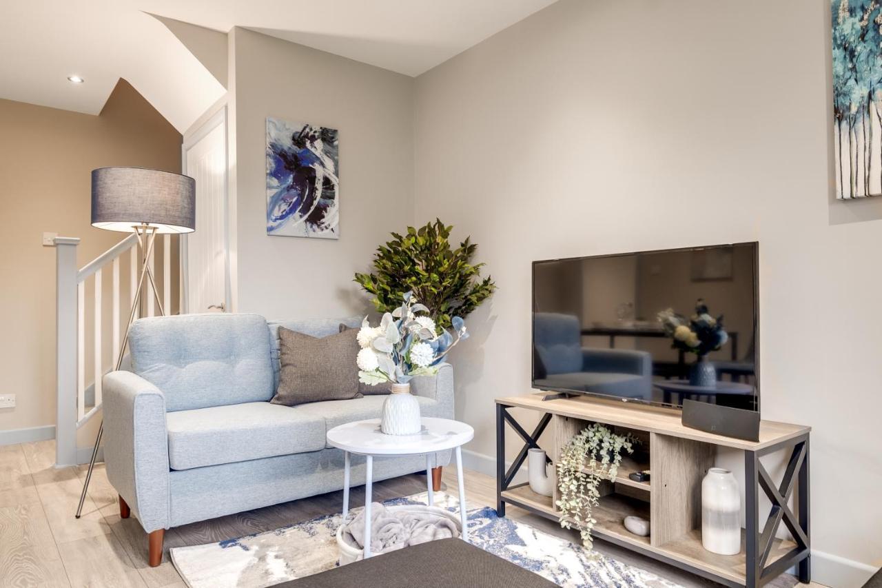 Mk 2-Bedroom Contractor'S Gem, 5 Beds, Sleeps 6, Free Parking 米尔顿凯恩斯 外观 照片