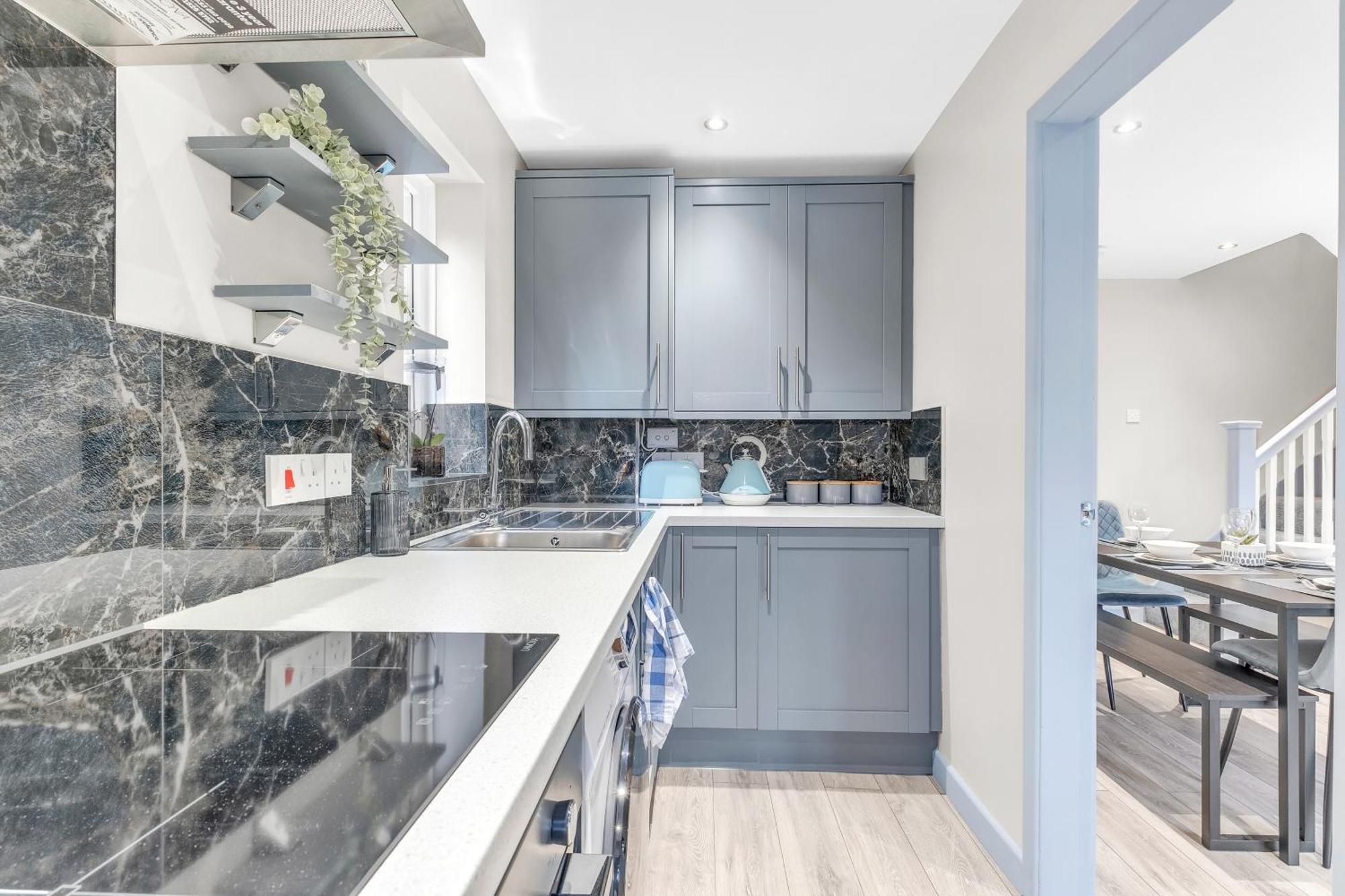 Mk 2-Bedroom Contractor'S Gem, 5 Beds, Sleeps 6, Free Parking 米尔顿凯恩斯 外观 照片