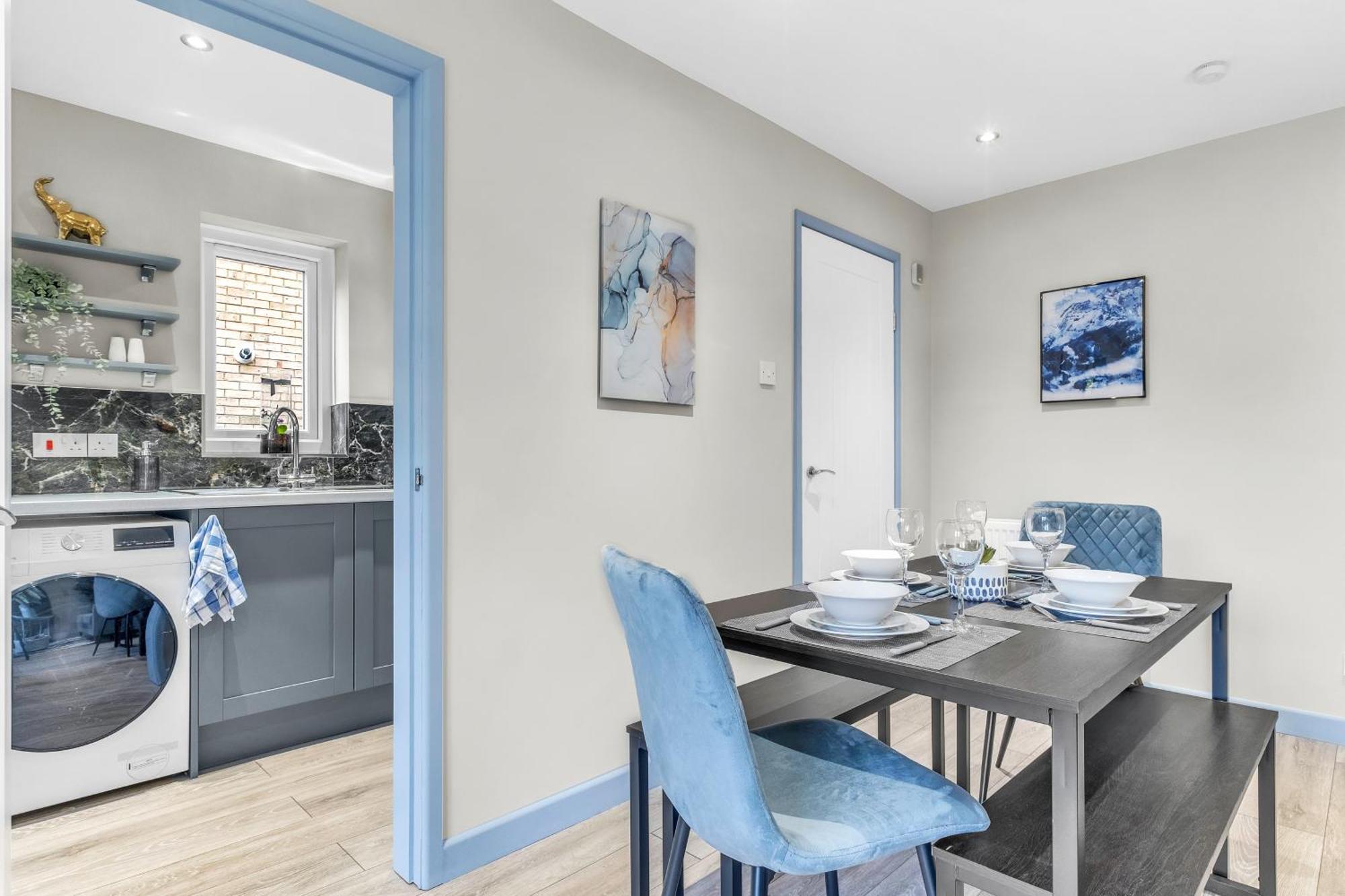 Mk 2-Bedroom Contractor'S Gem, 5 Beds, Sleeps 6, Free Parking 米尔顿凯恩斯 外观 照片