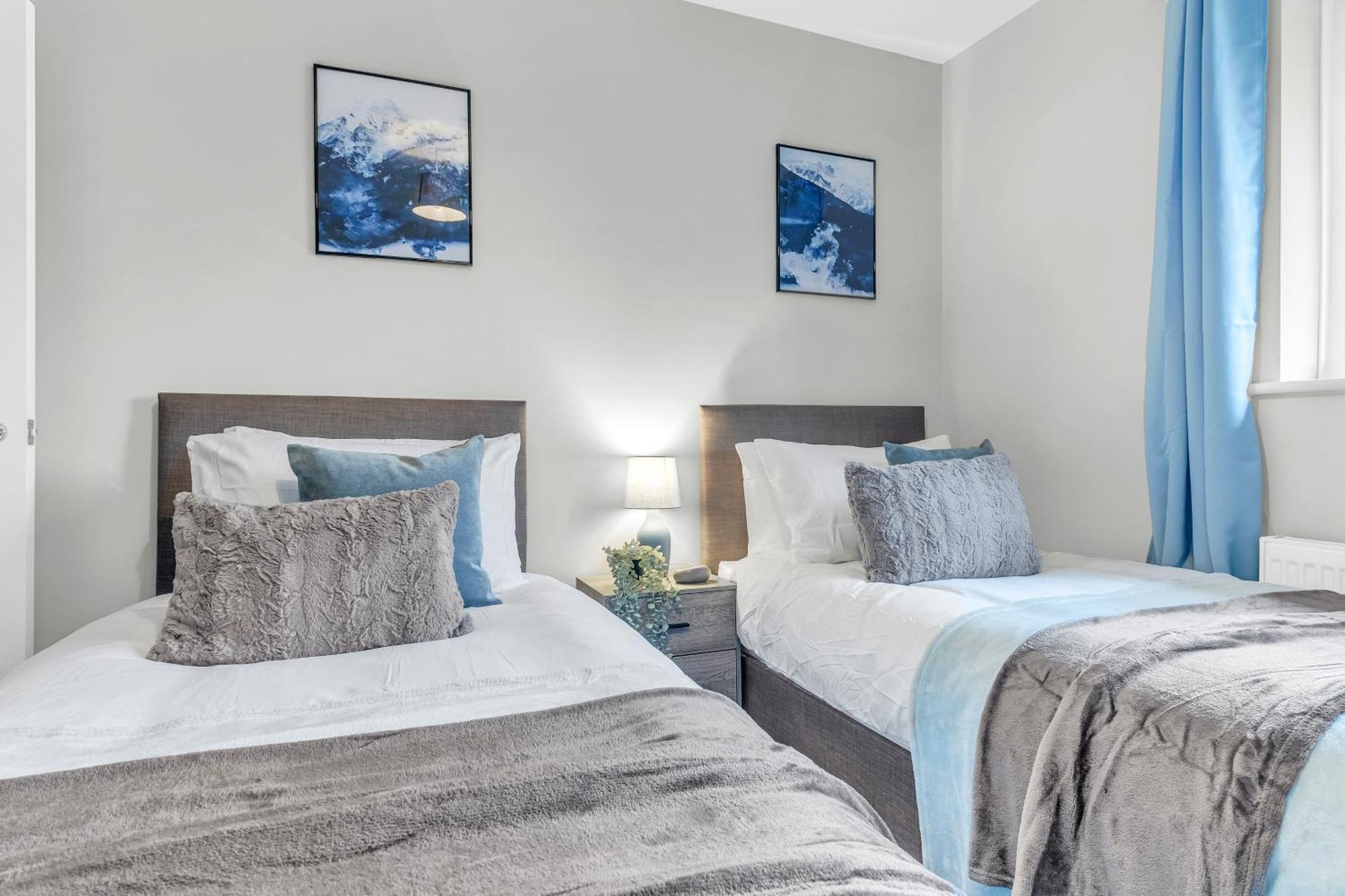 Mk 2-Bedroom Contractor'S Gem, 5 Beds, Sleeps 6, Free Parking 米尔顿凯恩斯 外观 照片